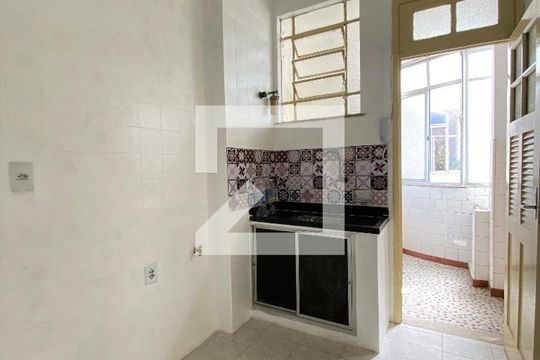 Cozinha de apartamento para alugar com 3 quartos, 62m² em São Francisco Xavier, Rio de Janeiro