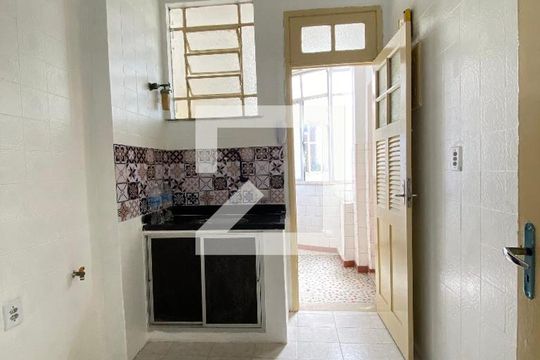 Cozinha de apartamento para alugar com 3 quartos, 62m² em São Francisco Xavier, Rio de Janeiro