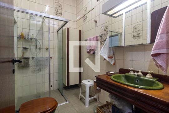 Banheiro Social de casa à venda com 3 quartos, 112m² em Indianópolis, São Paulo