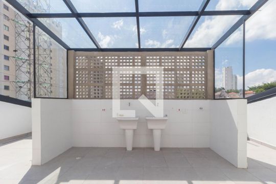 Área comum de kitnet/studio para alugar com 1 quarto, 28m² em Vila Prudente, São Paulo