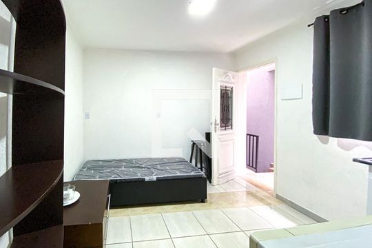 Studio de kitnet/studio para alugar com 1 quarto, 12m² em Jardim Bonfiglioli, São Paulo