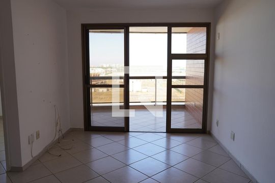 Sala de apartamento para alugar com 2 quartos, 70m² em Barra da Tijuca, Rio de Janeiro