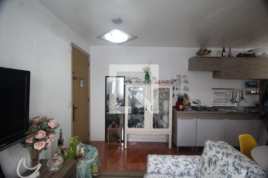 Sala de apartamento à venda com 2 quartos, 40m² em Mato Grande, Canoas