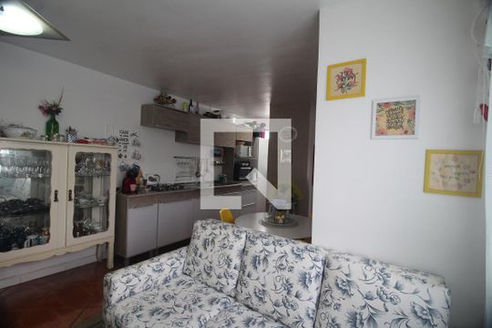 Sala de apartamento à venda com 2 quartos, 40m² em Mato Grande, Canoas