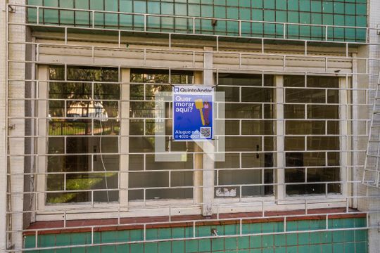 Plaquinha de apartamento para alugar com 1 quarto, 40m² em Vila Ipiranga, Porto Alegre