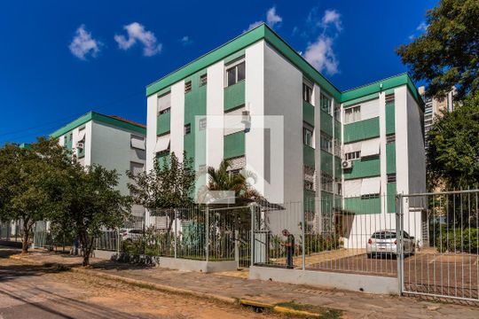 Fachada de apartamento para alugar com 1 quarto, 40m² em Vila Ipiranga, Porto Alegre