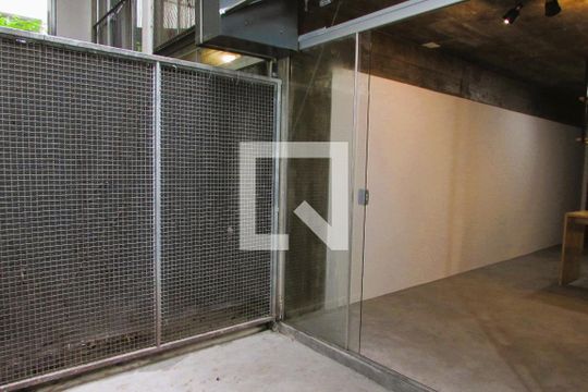 Área de Serviço com quintal de apartamento para alugar com 1 quarto, 34m² em Vila Indiana, São Paulo