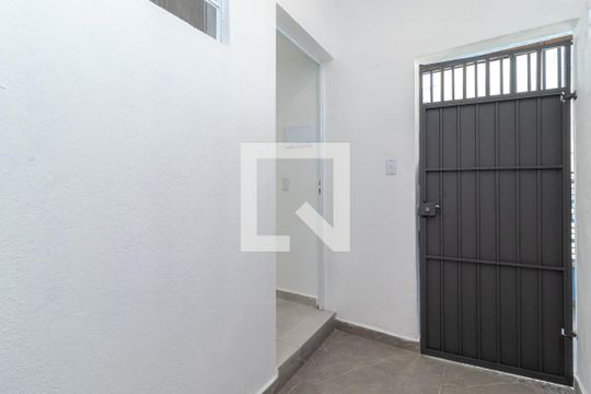Entrada de casa para alugar com 2 quartos, 50m² em Jardim Paraíso, São Paulo