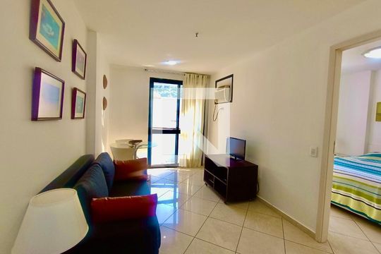 Sala  de apartamento para alugar com 1 quarto, 40m² em Copacabana, Rio de Janeiro