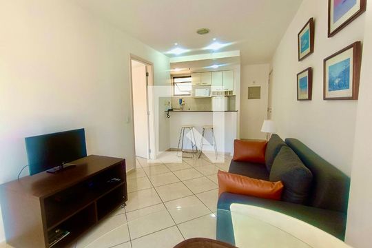 Sala de apartamento para alugar com 1 quarto, 40m² em Copacabana, Rio de Janeiro