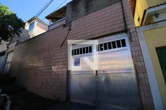 Fachada da casa de casa à venda com 3 quartos, 300m² em Braz de Pina, Rio de Janeiro