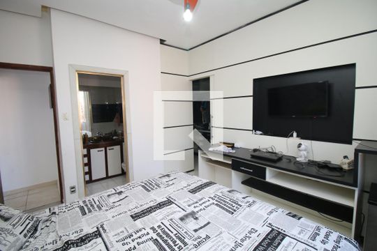 Suíte de casa à venda com 3 quartos, 300m² em Braz de Pina, Rio de Janeiro