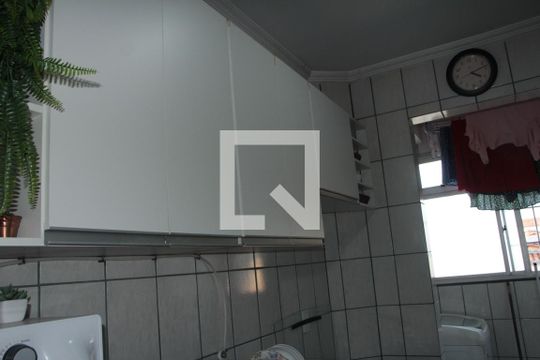 Cozinha de apartamento à venda com 2 quartos, 58m² em Vila Cloris, Belo Horizonte