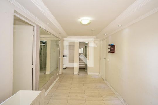 Sala de apartamento à venda com 2 quartos, 40m² em Super Quadra Morumbi, São Paulo