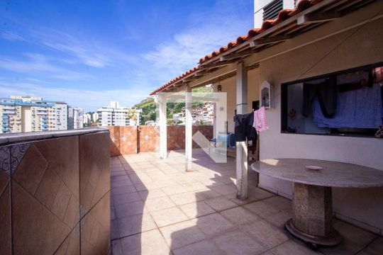 Área externa de apartamento à venda com 2 quartos, 140m² em Santa Rosa, Niterói