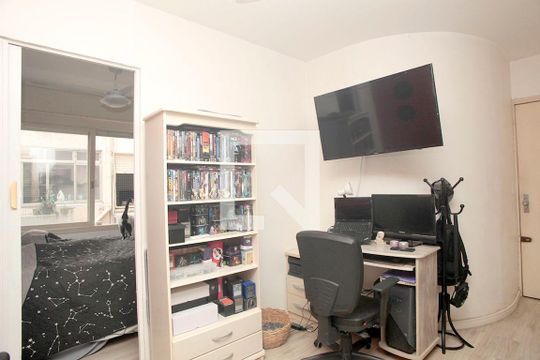 Sala de apartamento à venda com 1 quarto, 38m² em Santa Cecília, Porto Alegre