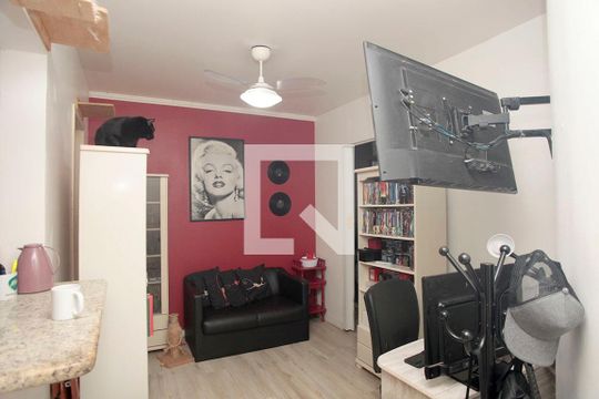 Sala de apartamento à venda com 1 quarto, 38m² em Santa Cecília, Porto Alegre