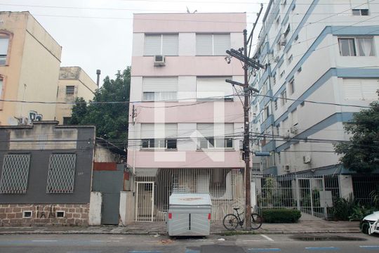 Fachada de apartamento à venda com 1 quarto, 38m² em Santa Cecília, Porto Alegre