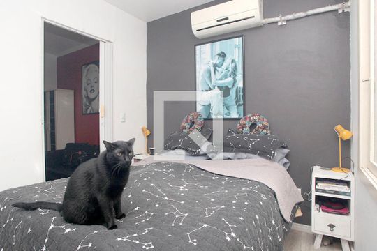 Quarto de apartamento à venda com 1 quarto, 38m² em Santa Cecília, Porto Alegre