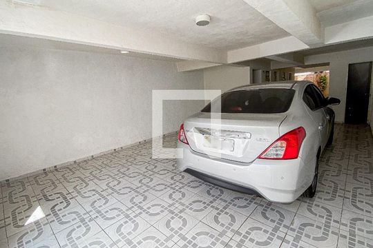 Garagem - Quintal de casa à venda com 3 quartos, 246m² em Vila Eldízia, Santo André