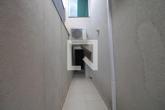 Quintal lateral de casa à venda com 3 quartos, 175m² em Vila Anhangüera, São Paulo