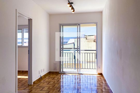 Sala de apartamento para alugar com 1 quarto, 31m² em Vila Sônia, São Paulo