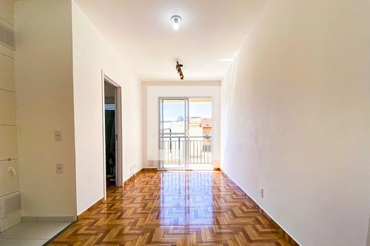 Sala de apartamento para alugar com 1 quarto, 31m² em Vila Sônia, São Paulo