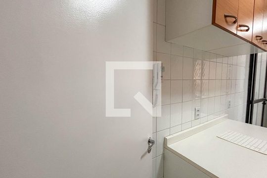 Cozinha de apartamento à venda com 2 quartos, 65m² em Vila Pereira Cerca, São Paulo