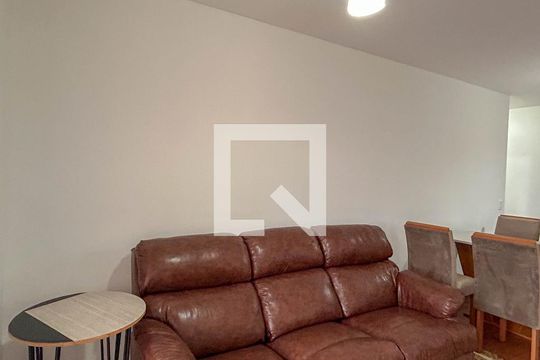 Sala de apartamento à venda com 2 quartos, 65m² em Vila Pereira Cerca, São Paulo