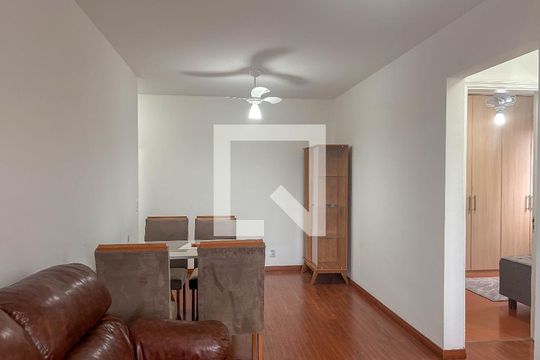 Sala de apartamento à venda com 2 quartos, 65m² em Vila Pereira Cerca, São Paulo