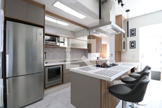 Cozinha de apartamento para alugar com 2 quartos, 80m² em Água Branca, São Paulo
