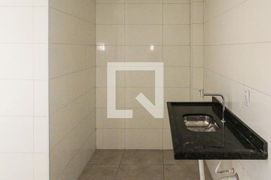 Cozinha de apartamento à venda com 2 quartos, 44m² em Vila dos Minerios, São Paulo