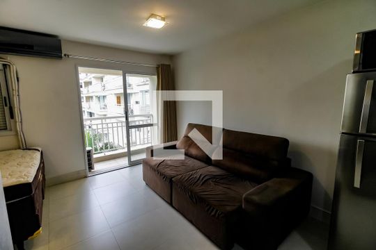Kitnet/Studio para alugar com 1 quarto, 31m² em Jardim Ampliação, São Paulo