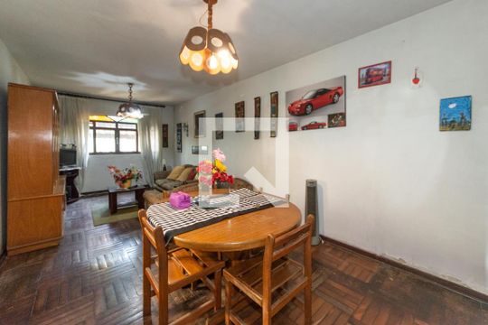 Casa à venda com 4 quartos, 179m² em Cidade Monções, São Paulo