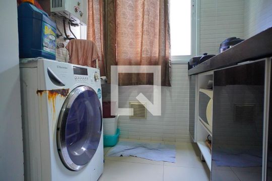Área de Serviço de apartamento para alugar com 2 quartos, 64m² em Agronômica, Florianópolis