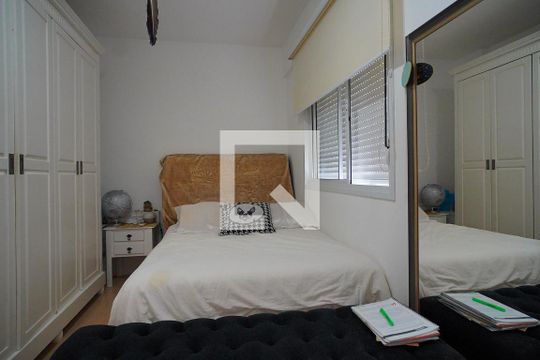 Quarto 2 de apartamento para alugar com 2 quartos, 64m² em Agronômica, Florianópolis