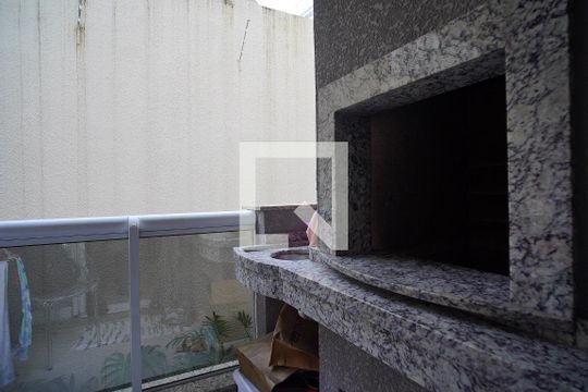 Varanda de apartamento para alugar com 2 quartos, 64m² em Agronômica, Florianópolis