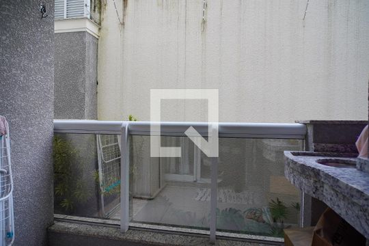 Varanda de apartamento para alugar com 2 quartos, 64m² em Agronômica, Florianópolis