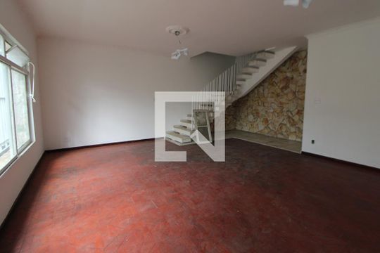 Sala de casa à venda com 5 quartos, 250m² em Jardim Paraíso, São Paulo