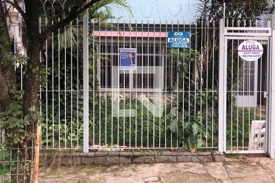 Fachada de casa à venda com 5 quartos, 250m² em Jardim Paraíso, São Paulo