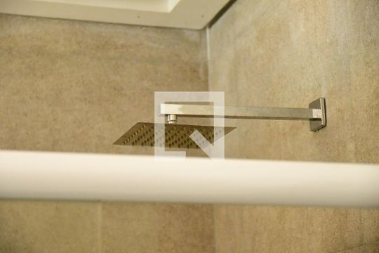Banheiro da Suíte de casa de condomínio para alugar com 4 quartos, 1350m² em Gramado, Cotia