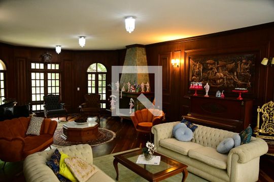 Sala de casa de condomínio para alugar com 4 quartos, 1350m² em Gramado, Cotia