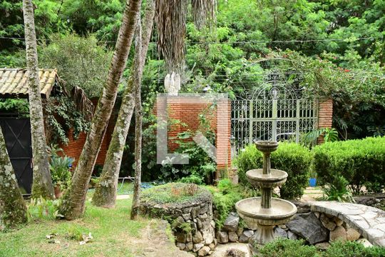 Vista da Sala de casa de condomínio para alugar com 4 quartos, 1350m² em Gramado, Cotia
