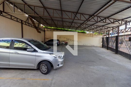 Garagem de casa de condomínio à venda com 2 quartos, 70m² em Vila Yolanda, Osasco