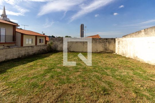 Área comum de casa de condomínio à venda com 2 quartos, 70m² em Vila Yolanda, Osasco