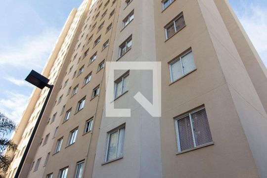Fachada do bloco de apartamento para alugar com 2 quartos, 41m² em Itaquera, São Paulo