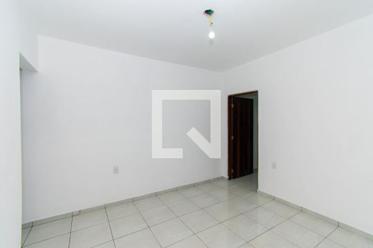Casa para alugar com 1 quarto, 64m² em Jardim Santa Adélia, São Paulo