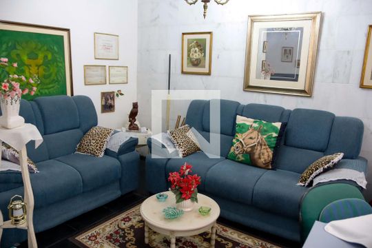 sala de casa à venda com 3 quartos, 200m² em Conceicao, Osasco