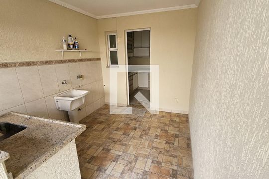 Lavanderia de casa à venda com 3 quartos, 105m² em Jardim Interlagos, Hortolândia