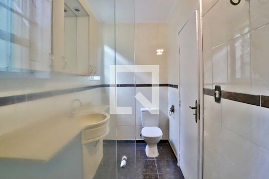 Banheiro de casa para alugar com 3 quartos, 110m² em Alto da Mooca, São Paulo